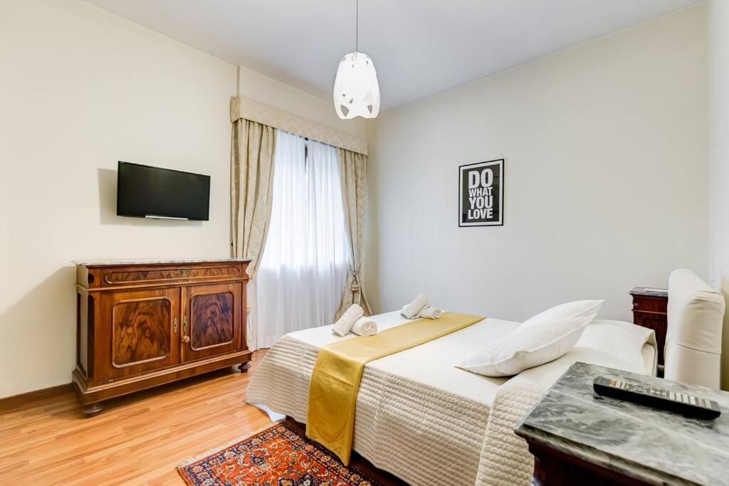 Exclusive Apartment In Eur Lake Roma Exterior foto