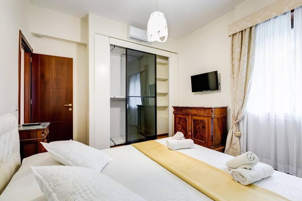 Exclusive Apartment In Eur Lake Roma Exterior foto