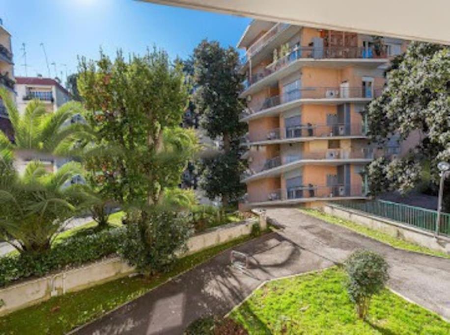 Exclusive Apartment In Eur Lake Roma Exterior foto