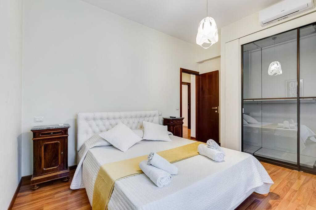 Exclusive Apartment In Eur Lake Roma Exterior foto